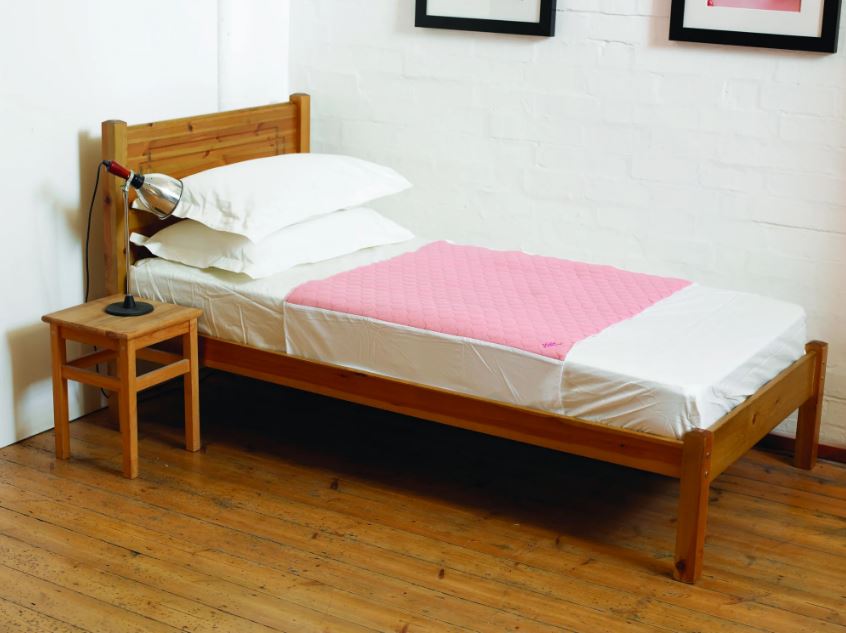 Kylie Bed Pads with Wings 1270×910mm (4 Litres Absorbency)